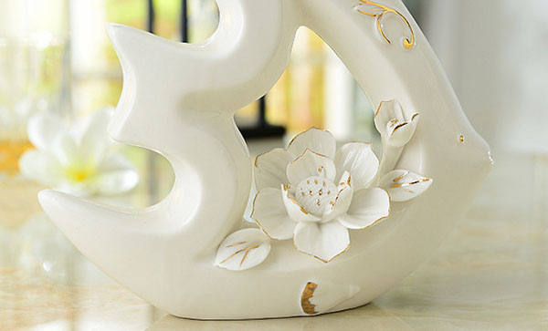 Bán cặp cá sứ trắng trang trí tại TpHCM